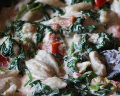 Rezept: vegane Scherenpasta in Tomaten-Spinat-Soße