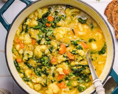 Indische Rote Linsensuppe mit Gemüse