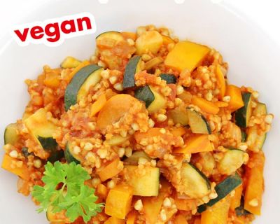 Vegane Gemüsepfanne mit Hirse und Buchweizen