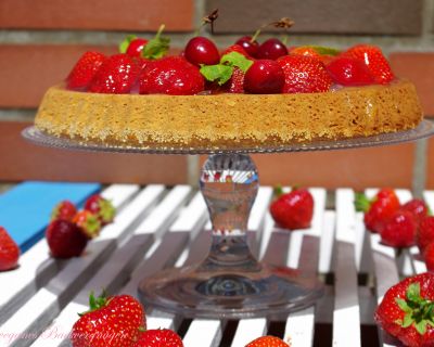 Erdbeerkuchen mit Haselnussbisquit