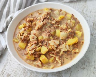 Cremiger Wirsingeintopf mit veganem Hack und Kartoffeln