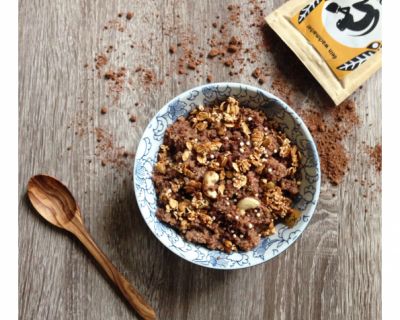 Warme Schoko-Hirse mit Zimt-Granola