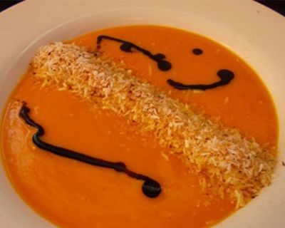 Vegane Kürbis-Kokos-Cremesuppe