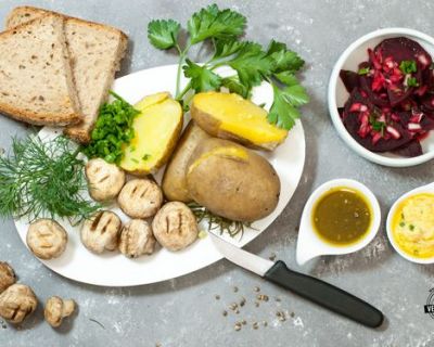 Pellkartoffeln mit gegrillten Champignons und Rote Bete Salat