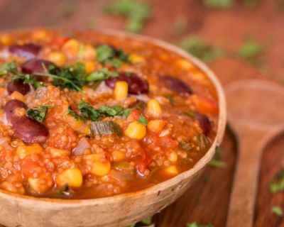 Leckeres Chili sin Carne mit Quinoa – vegan, soja- und glutenfrei