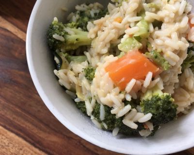 Erdnuss-Teriyaki Reispfanne mit Gemüse der Saison
