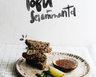 Knuspriger Tofu im Sesammantel
