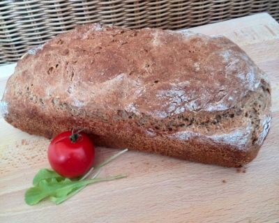 Dinkelvollkorn-Brot mit Sojamehl