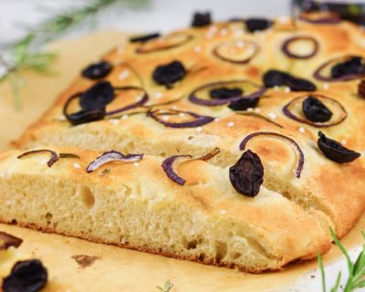 Vegane Focaccia - schnell & einfach selber machen