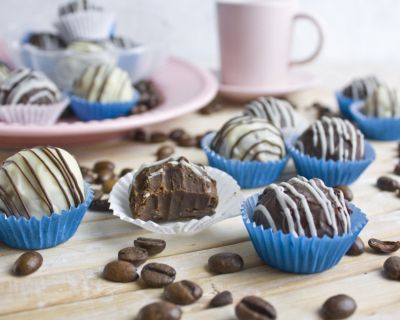 Kaffee-Amaretto-Pralinen – Coffee Break Day