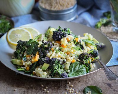 Perl-Couscous mit Fenchel, Winterbrokkoli & Babyspinat