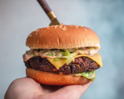 Black Tempeh Burger