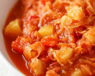 Sauerkrauteintopf mit Kartoffeln und Paprika