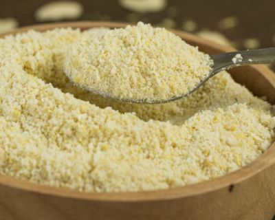 Veganer Parmesan – pflanzlichen Streukäse selber machen (gluten- und sojafrei)