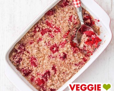 Baked Oatmeal mit Himbeeren