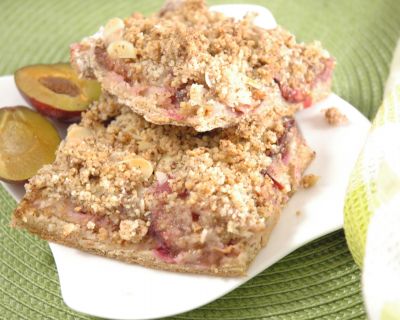 Glutenfreier Zwetschgenkuchen mit Mandelstreuseln