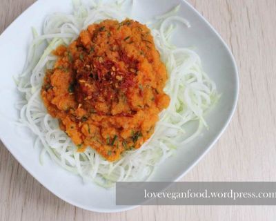 Kohlrabi-Pasta mit feiner Möhrensoße