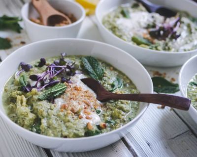 Leas Grüne Suppe mit Brokkoli, Spinat & Zucchini