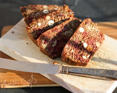 Glutenfreies Meisenknödelbrot – jetzt noch besser mit Rote Bete