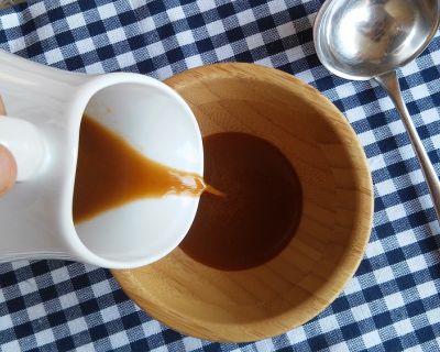 Braune Sauce. Make Love, not War.