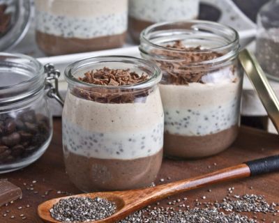 Chia-Tiramisu mit Mandeljoghurt