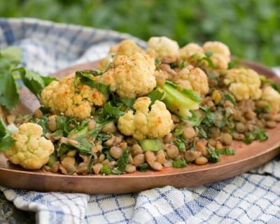 Einfacher Linsensalat mit Blumenkohl – vegan & lecker