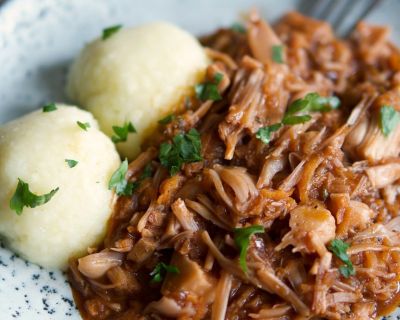 Deftiges Jackfruit-Gulasch
