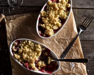 Apfel-Beeren-Crumble