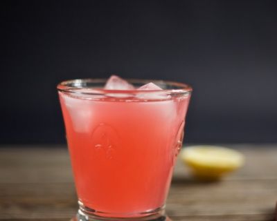 Rhabarber-Himbeer-Limonade