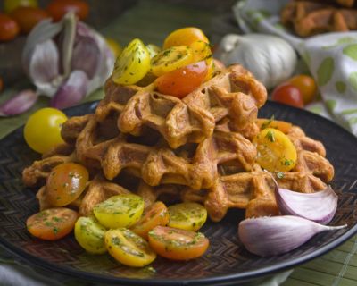 Tomaten-Knoblauch-Waffeln – Für echte Knobi-Fans!