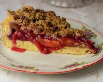 Zwetschenstreuselkuchen mit Zimt-Pekannuss-Streuseln