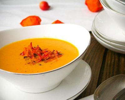 Karotten-Kokos-Suppe mit Kardamom