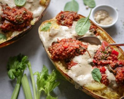 Spaghetti-Kürbis mit Grünkern-Bolognese
