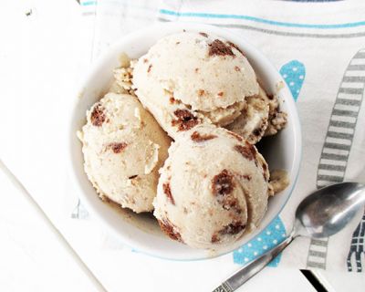Cookies & ‘Cream’ Eiscreme (Vegan, Glutenfrei, Nussfreie Option)