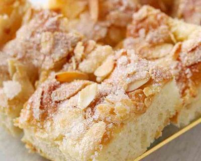 Veganer Butter-Zuckerkuchen mit Mandeln