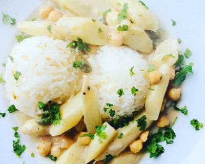 Easy peasy Spargel-Kichererbsen-Frikassee