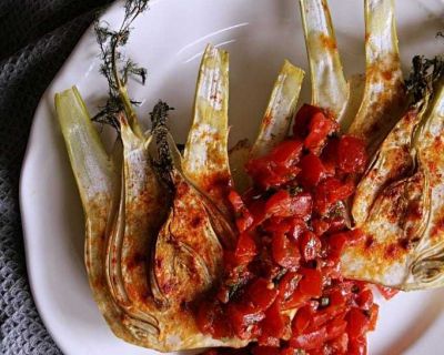 Gebackener Fenchel mit Harissa-Salsa