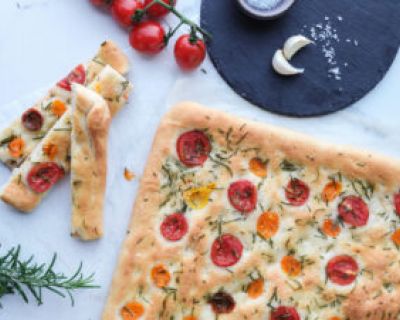 Die beste Focaccia mit Knoblauch und Rosmarin