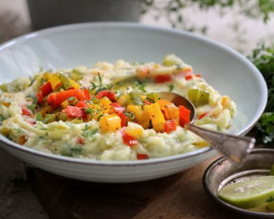 Veganes Kartoffelpüree mit bunter Ofen-Paprika