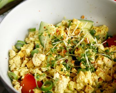 Herzhafter Rührtofu