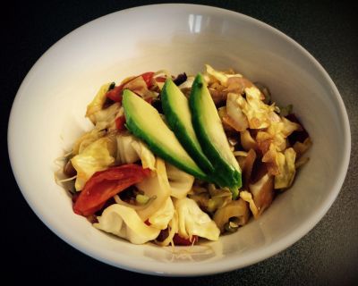 Spitzkohlgemüse mit Avocado
