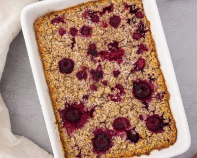 Baked Oatmeal Rezept mit Himbeeren