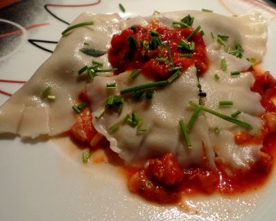 Gefüllte Nudeln mit Blumenkohlbolognese