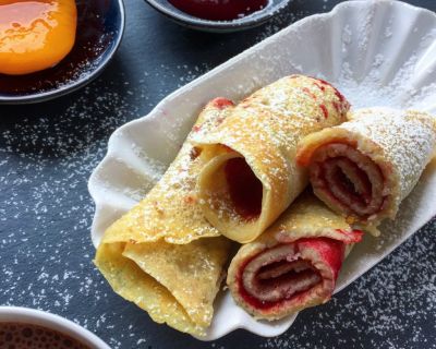 Pfannkuchen mit Himbeermarmelade (vegan)