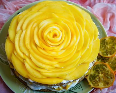 Kokos-Kiwano-Torte mit Mangorose