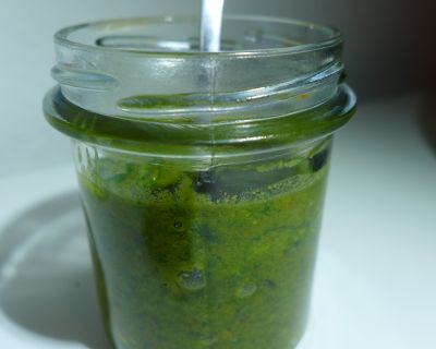 Basilikum Pesto