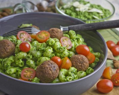 Schnell und einfach! – Grünkohl-Mandel-Pesto