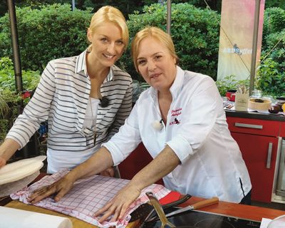 Bunte Sommerrollen mit Tofu und Erdnussdip – Lea kocht im ARD Buffet