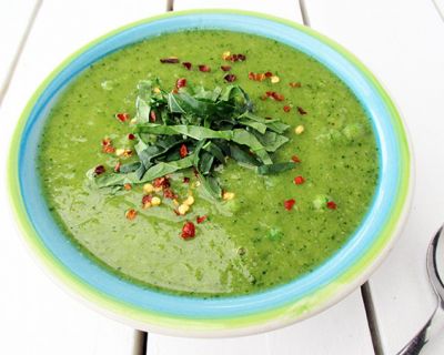 Grüne Power Suppe (Vegan, Glutenfrei, Low-Fat Option)
