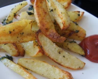 Pommes Frites mit Brennnessel-Marinade